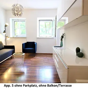  Appartement Idyllic Setting In Center - Bright & Modern