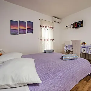 Roko Apartment Rovinj